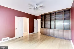 2527 Waterside Dr NW, Washington, DC 20008 - Photo 10