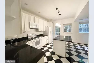 2527 Waterside Drive NW, Washington, DC 20008 - Photo 6