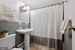 4200 Cathedral Ave NW, Washington, DC 20016 - Photo 20