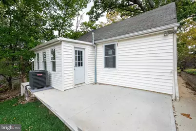 1227 44th Place SE, Washington, DC 20019 - Photo 2