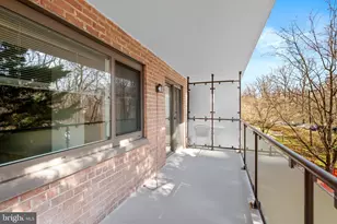 4201 Cathedral Ave NW, Washington, DC 20016 - Photo 10