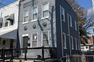 613 Roxboro Pl NW, Washington, DC 20011 - Photo 2