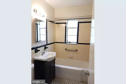 2500 Q Street NW #229, Washington, DC 20007 - Photo 16
