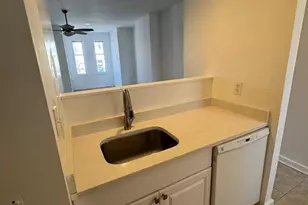 526 8th St NE, Washington, DC 20002 - Photo 8