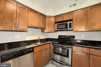 3611 38th Street NW #403, Washington, DC 20016 - Photo 6