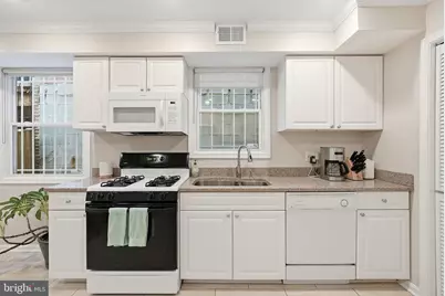 2261 12th Street NW, Washington, DC 20009 - Photo 10