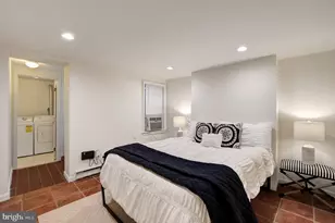 708 I St SE, Washington, DC 20003 - Photo 36