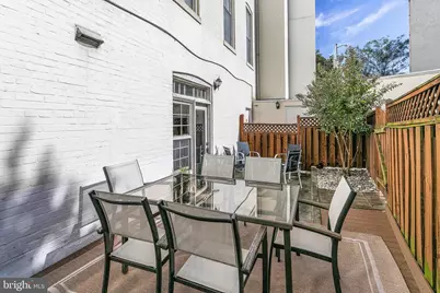 101 North Carolina Avenue SE #110, Washington, DC 20003 - Photo 4