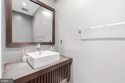 3919 Georgetown Court NW, Washington, DC 20007 - Photo 12