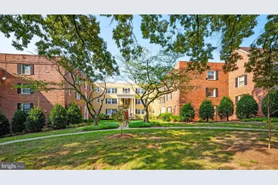 3909 Pennsylvania Avenue SE #302, Washington, DC 20020 - Photo 2