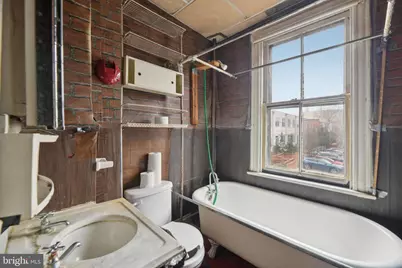 712 4th Street SE, Washington, DC 20003 - Photo 30