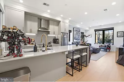 2642 39th Street NW #6, Washington, DC 20007 - Photo 6