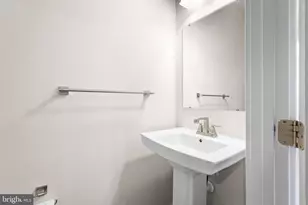 1203 Trenton Pl SE, Washington, DC 20032 - Photo 18