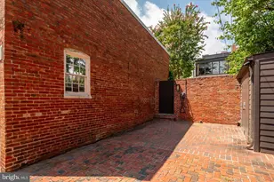 1617 35th St NW, Washington, DC 20007 - Photo 26