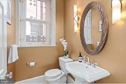 1617 35th Street NW, Washington, DC 20007 - Photo 8