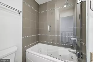 1215 W St NW, Washington, DC 20009 - Photo 16