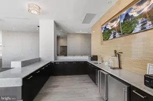 460 New York Ave NW, Washington, DC 20001 - Photo 32