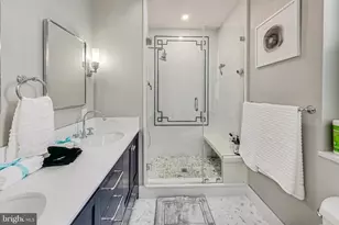 906 8th St NE, Washington, DC 20002 - Photo 28