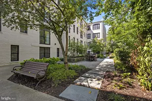 2630 Adams Mill Rd NW, Washington, DC 20009 - Photo 4