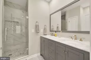 920 4th St SE, Washington, DC 20003 - Photo 18