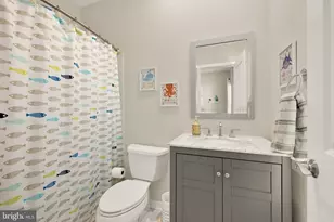 920 4th St SE, Washington, DC 20003 - Photo 22