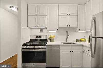 1301 20th Street NW #817, Washington, DC 20036 - Photo 4