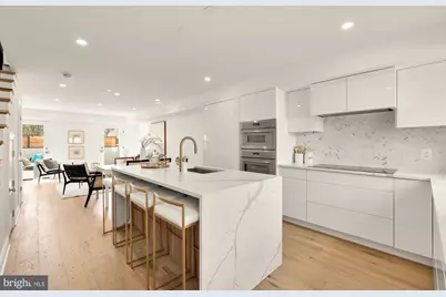 1202 Eton Court NW #T3, Washington, DC 20007 - Photo 2