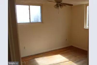 236 Varnum Street NE, Washington, DC 20011 - Photo 4