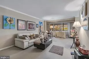 4201 Cathedral Ave NW, Washington, DC 20016 - Photo 10