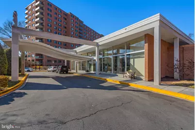 4201 Cathedral Avenue NW #118W, Washington, DC 20016 - Photo 2