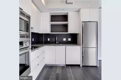 1300 4th Street SE #902, Washington, DC 20003 - Photo 2