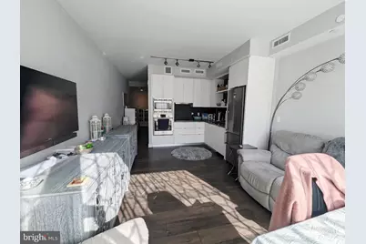 1300 4th Street SE #902, Washington, DC 20003 - Photo 6