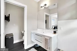 1337 K St SE, Washington, DC 20003 - Photo 14