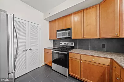 400 Massachusetts Avenue NW #421, Washington, DC 20001 - Photo 12
