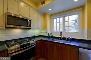 5717 Chevy Chase Pkwy NW, Washington, DC 20015 - Photo 30