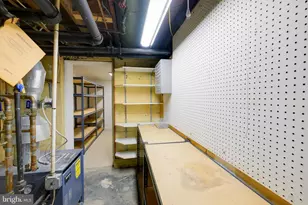 5717 Chevy Chase Pkwy NW, Washington, DC 20015 - Photo 60