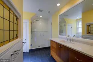 5717 Chevy Chase Pkwy NW, Washington, DC 20015 - Photo 44