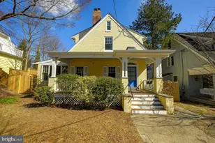 5717 Chevy Chase Pkwy NW, Washington, DC 20015 - Photo 2