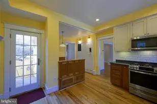 5717 Chevy Chase Pkwy NW, Washington, DC 20015 - Photo 28