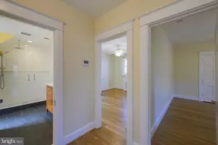 5717 Chevy Chase Pkwy NW, Washington, DC 20015 - Photo 32