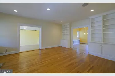 5717 Chevy Chase Parkway NW, Washington, DC 20015 - Photo 10