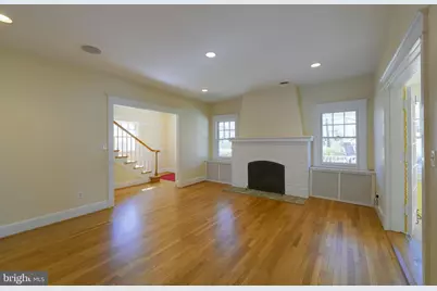 5717 Chevy Chase Parkway NW, Washington, DC 20015 - Photo 12