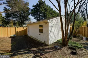 5717 Chevy Chase Pkwy NW, Washington, DC 20015 - Photo 76