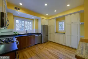 5717 Chevy Chase Pkwy NW, Washington, DC 20015 - Photo 26