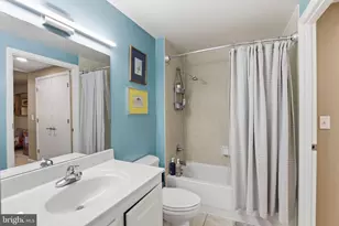 350 G St SW, Washington, DC 20024 - Photo 18