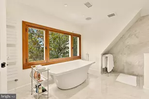 3111 Chain Bridge Rd NW, Washington, DC 20016 - Photo 40