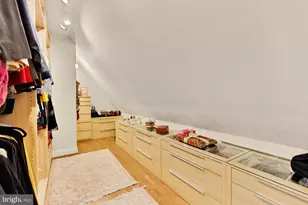 3111 Chain Bridge Rd NW, Washington, DC 20016 - Photo 44