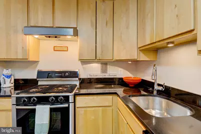 3001 Veazey Terrace NW, Washington, DC 20008 - Photo 16