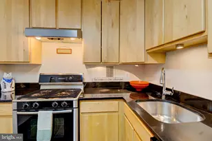 3001 Veazey Terrace NW, Washington, DC 20008 - Photo 16