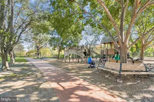 1404 26th St NW, Washington, DC 20007 - Photo 14